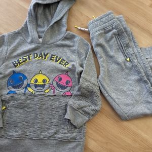 Baby Shark Sweat suit size 4T